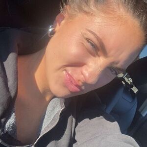 Meet your Posher, Rose